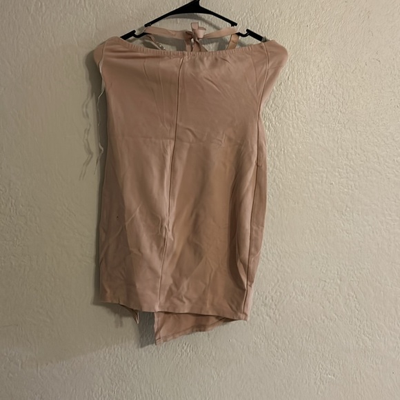 CHARLOTTE  RUSSE WOMEN DRESS SIZE M COLOR PINK WITH SILVER DESIGN USED LIKE NEW - Picture 3 of 5
